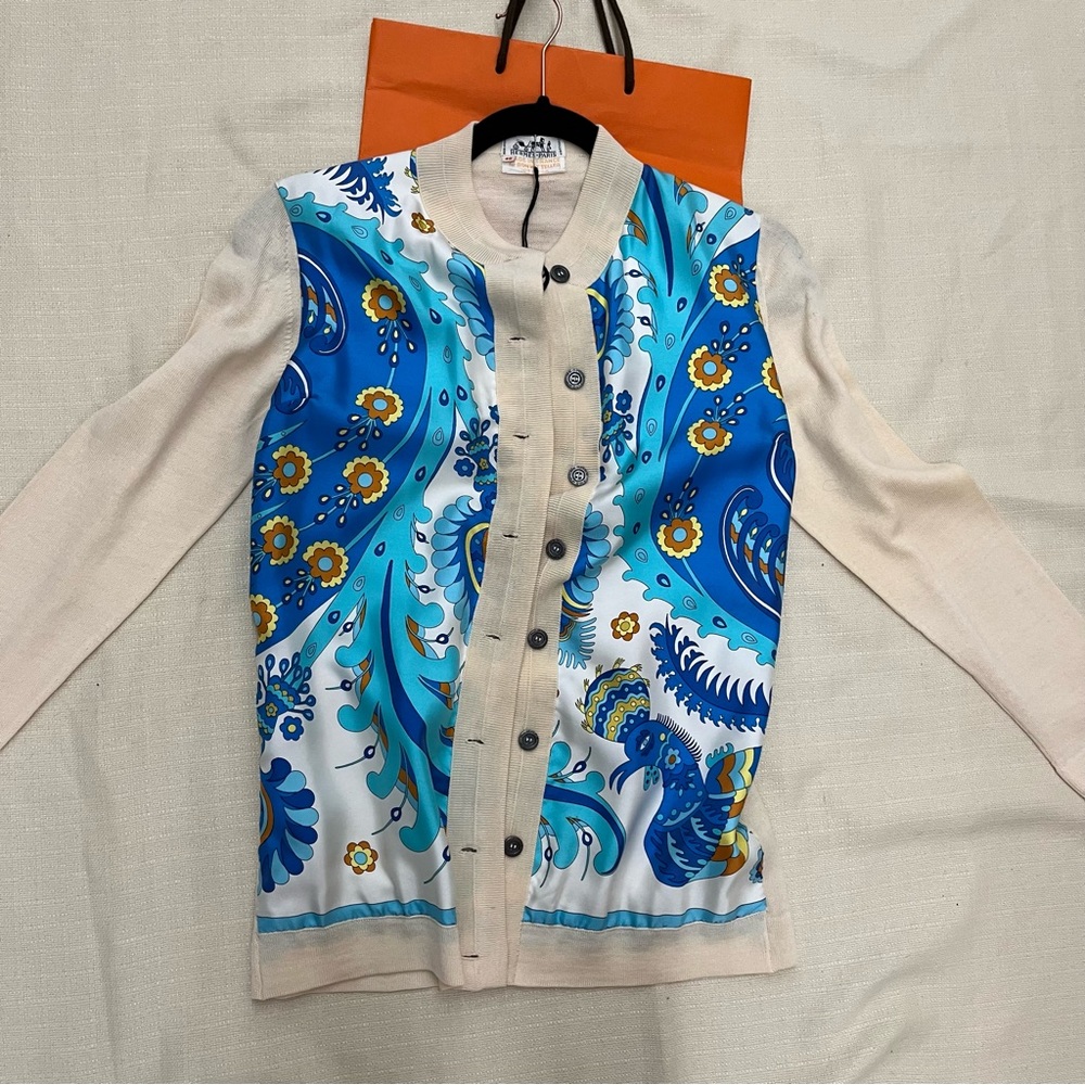Hermes vintage silk scarf front ivory blue wool cardigan sweater size S XS 60s